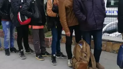 Edirne ve Kırklareli'nde 10 Düzensiz Göçmen Yakalandı