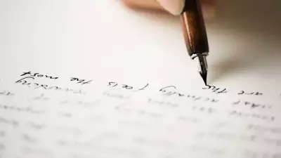 El Yazınız Kişiliğinizi Ele Veriyor: İşte Şok Edici Detaylar