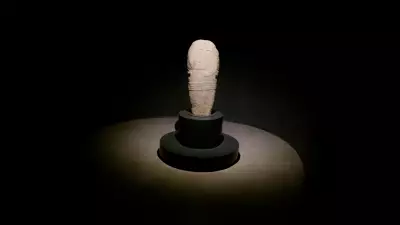 Erzurum'da Hayvan Otlatırken Bulunan 2 Bin 500 Yıllık Taş Baba Heykeli Ziyaretçileri Büyülüyor