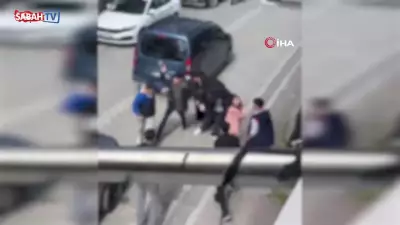 Esenyurt'ta Liseli Kavgası: 'Kız Arkadaşıma Baktın' Tartışması Sokakta Şiddete Dönüştü