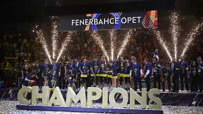 Fenerbahçe Opet, EuroLeague Women Şampiyonluğunu Kupayla Taçlandırdı