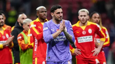 Galatasaray'da Günay Güvenç'e Önce Islık, Sonra Destek: Gözyaşlarına Hakim Olamadı