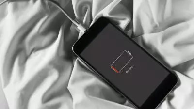 Gece Telefon Şarj Etmek Büyük Hata! %99'un Yaptığı Yanlış