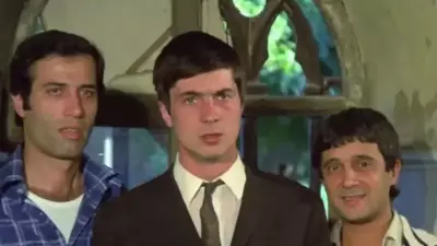 Hababam Sınıfı'nın Çalışkan Ahmet'i Ahmet Sezerel'in Eşi Şaşırttı!