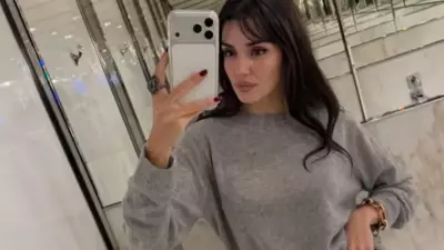 Hande Erçel'in Yeni Kareleri Instagram'ı Salladı