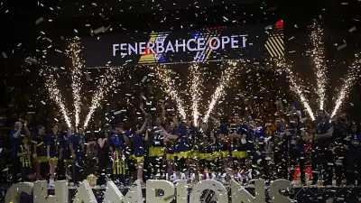 Hidayet Türkoğlu, Fenerbahçe ve Galatasaray'ı EuroLeague Women Başarısı İçin Kutladı