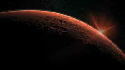 Mars'ta Şok Keşif: Ekvator Altında Dev Su Rezervi Bulundu