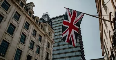 İngiltere'de Emeklilik Yaşı 67'ye Yükseliyor: Etkilenecekler ve Maaş Artışları