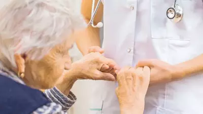 Parkinson Tedavisinde Dopamin ve Fizik Tedavinin Kritik Rolü Vurgulandı