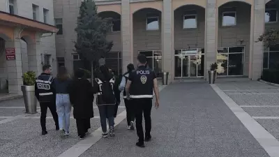 Siirt'te Kartla Kapı Açarak Hırsızlık Girişimi: 3 Tutuklama