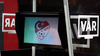 Süper Lig'de Kayserispor-Fenerbahçe Maçının VAR Hakemi Sarper Barış Saka