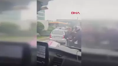 İstanbul Ümraniye'de Trafik Kavgası Yumruklara Dönüştü, Anlar Kamerada