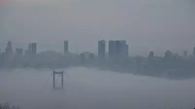 İstanbul'da Yoğun Sis: Boğaz'daki Gemi Trafiği Askıya Alındı