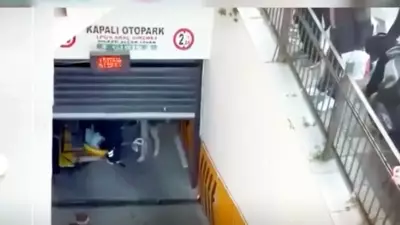 Tamir Ettiği Kepenk Başına Düşen İşçi Ağır Yaralandı