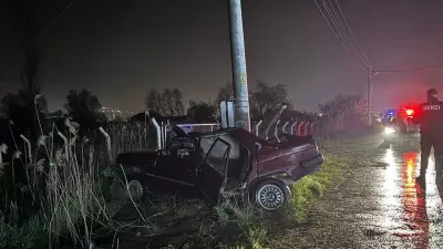 Tavşanlı'da Feci Kaza: Otomobil Beton Direğe Çarptı, Sürücü Hayatını Kaybetti