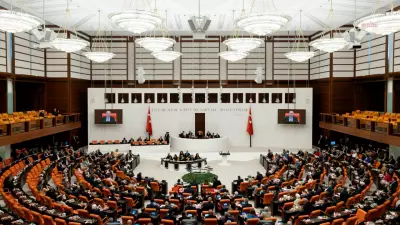 TBMM'de Sosyal Medya ve Doğum İzni Düzenlemelerinde 6 Madde Daha Kabul Edildi