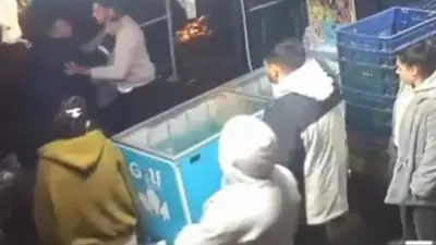 Tekirdağ'da Bakkal Kavgası Kamerada: Bıçaklı Saldırıda 1 Kişi Hayatını Kaybetti