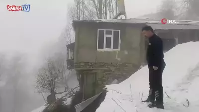 Van'ın Çatak İlçesinde Toprak Kayması: 2 Katlı Evde Maddi Hasar Meydana Geldi