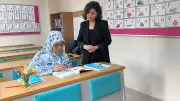 66 Yaşındaki Gülgün Akçay, Okuma Aşkıyla Diploma Alarak Herkese Örnek Oldu