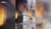 Adana'da Geri Dönüşüm Fabrikasında Büyük Yangın: Patlama Sesleri Duyuldu