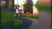 Adana'da çocuğa oyuncak silahla atış talimi yaptıran kişi tepki çekti