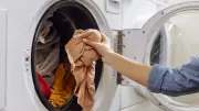 Çamaşır Makinesine Bir Avuç Tuz Atmanın Şaşırtıcı Faydaları