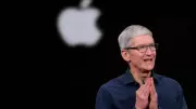 Apple'da Liderlik Değişimi: Tim Cook Yerini John Ternus'a Bırakıyor