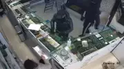 Başakşehir'de kuyumcuya soygun girişimi: 1 şüpheli yakalandı