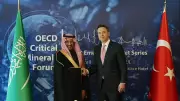 Bakan Bayraktar, Suudi Arabistanlı mevkidaşıyla kritik mineralleri görüştü
