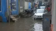Balıkesir'de Sağanak Felaketi: Ayvalık'ta Cadde ve Sokaklar Göle Döndü