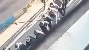 Batı Şeria'da Nazi Kamplarını Anımsatan Baskın: İsrail Ordusu Vahşeti Artırıyor