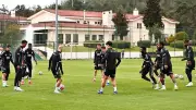 Beşiktaş, Alanyaspor Maçı Öncesi Kondisyon ve Taktik Çalışması Yaptı