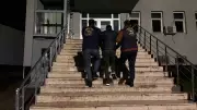 Bingöl'de Jandarma Operasyonu: 3 Aranan Zanlı Yakalandı, Uyuşturucu Ele Geçirildi