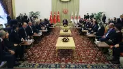 Cumhurbaşkanı Erdoğan TBMM'de 23 Nisan Resepsiyonuna katıldı, DEM'lilerle tokalaştı