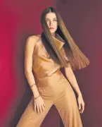 Dünyaca Ünlü Modelden Afra Saraçoğlu'na Övgü: Muhteşem Bir Güzellik