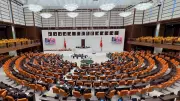 Doğum İzni Uzatıldı ve 15 Yaş Altı Sosyal Medya Yasağı Yasalaştı