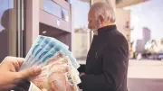 Emeklilere Promosyon Rekoru: 50 Bin TL Nakit, 100 Bin TL Fayda