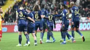 Fenerbahçe, Kayserispor'u 4-0 Yendi ve Saygılı Davranışıyla Alkış Topladı