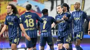 Fenerbahçe, Kayserispor'u 4-0 Yenerek Liderlik Yolunda Önemli Adım Attı