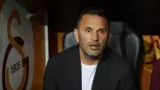 Galatasaray'da Panik: Yazarlar Okan Buruk İçin Fatih Terim Çözümünü Öneriyor