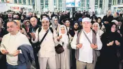 Hacı Adayları Duygusal Bir Vedayla Kutsal Topraklara Uğurlandı