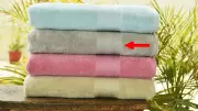 Havlulardaki Gizli Çizginin Sırrı: Sadece Tasarım Değil, İşlevsel Bir Detay!