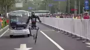 Çin'de İnsansı Robot Flash, Yarı Maratonda Dünya Rekorunu Kırdı