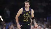 Lakers Yıldızı Luka Doncic Sakatlandı, Normal Sezonu Kapattı!