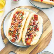 Lezzetli Sosis ve Hotdog Yapmanın Püf Noktaları: Ev Usulü Tarifler