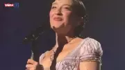 Melike Şahin İstanbul Konserinde Hamile Olduğunu Açıkladı