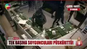 İstanbul'da Kuyumcu, Silahlı Soyguncuları Dükkândan Kovalamaya Başladı