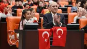 TBMM Başkanı Kurtulmuş, 26 ülkeden 52 çocuğu Meclis'te ağırladı
