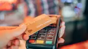 Tek Kredi Kartı Kullanımı Finansal Riskleri Artırıyor: Uzmanlar Uyarıyor
