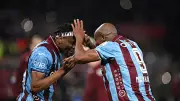 Trabzonspor'un Yıldızı Nwaiwu, Yarım Sezonda Gol Krallığına Yükseldi